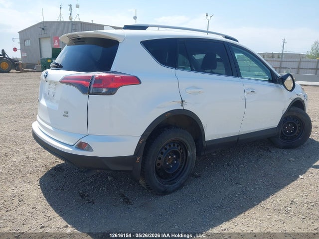 12616154 :رقم المزاد ، 2T3BFREV4JW703470 vin ، 2018 Toyota Rav4 Le مزاد بيع