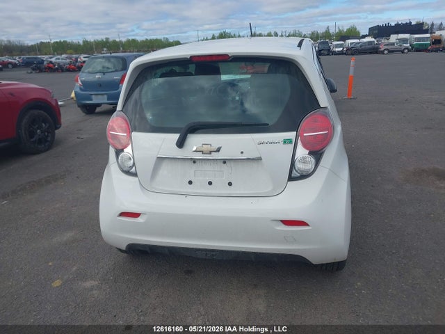 12616160 :رقم المزاد ، KL8CK6S0XFC743806 vin ، 2015 Chevrolet Spark Ev 1lt مزاد بيع