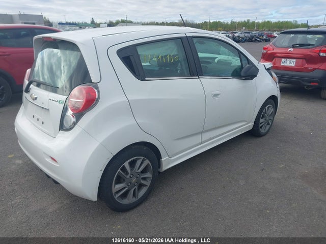 12616160 :رقم المزاد ، KL8CK6S0XFC743806 vin ، 2015 Chevrolet Spark Ev 1lt مزاد بيع
