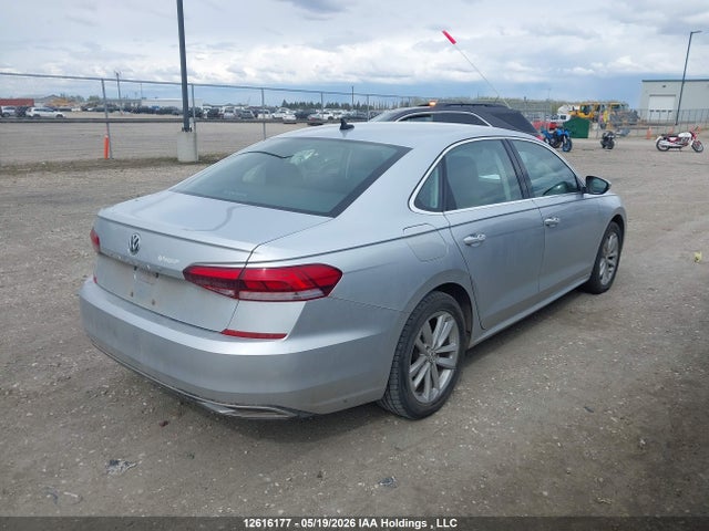 Volkswagen Passat Highline 2021 1VWBA7A30MC008835 Image 4