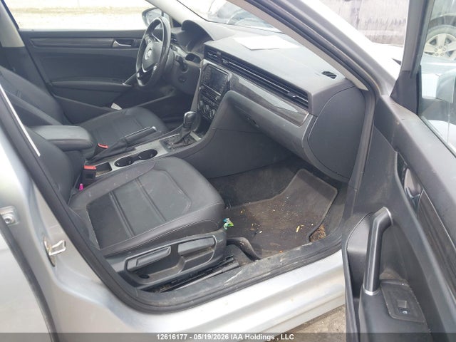 Volkswagen Passat Highline 2021 1VWBA7A30MC008835 Image 5