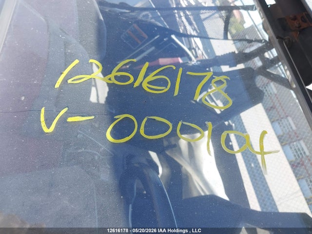 2018 Can-am Commander 800r Xt მანქანა იყიდება აუქციონზე, vin: 3JBKKAN22JJ000104, აუქციონის ნომერი: 12616178