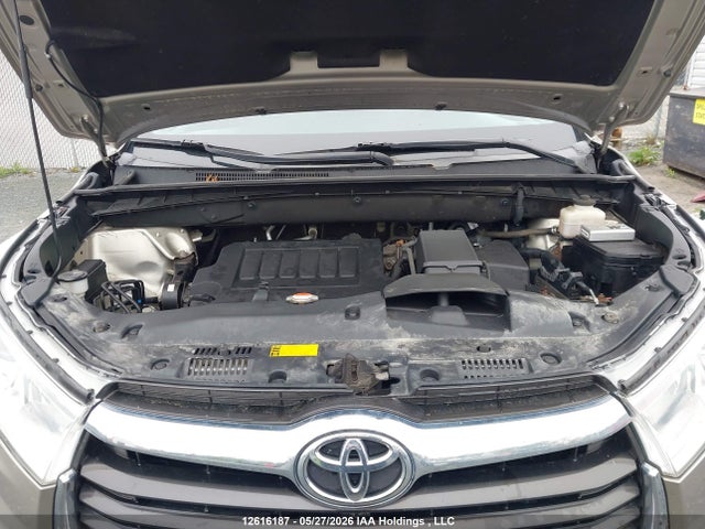 Продажа на аукционе авто 2016 Toyota Highlander Xle, vin: 5TDJKRFH2GS342928, номер лота: 12616187