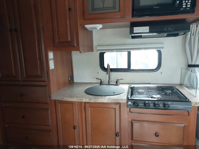 2012 Ford Econoline E350 Super Duty Ctway Van მანქანა იყიდება აუქციონზე, vin: 1FDWE3FS5BDB28036, აუქციონის ნომერი: 12616214