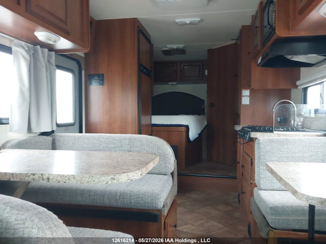 2012 Ford Econoline E350 Super Duty Ctway Van მანქანა იყიდება აუქციონზე, vin: 1FDWE3FS5BDB28036, აუქციონის ნომერი: 12616214