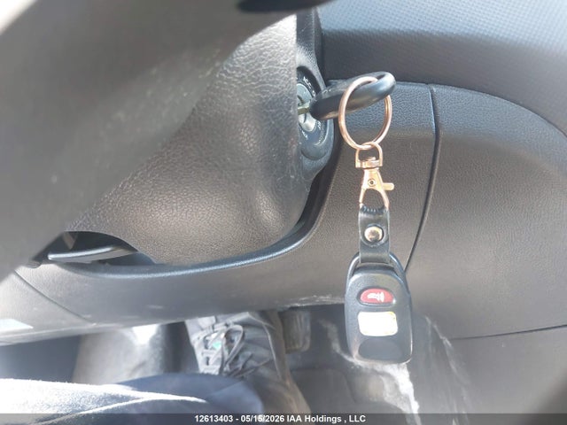 2013 Hyundai Accent Gl მანქანა იყიდება აუქციონზე, vin: KMHCT5AE5DU124061, აუქციონის ნომერი: 12613403