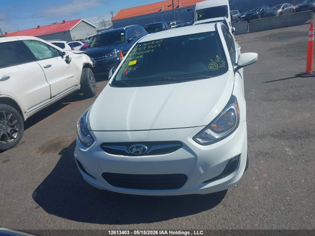 2013 Hyundai Accent Gl მანქანა იყიდება აუქციონზე, vin: KMHCT5AE5DU124061, აუქციონის ნომერი: 12613403