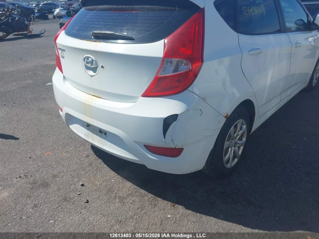 2013 Hyundai Accent Gl მანქანა იყიდება აუქციონზე, vin: KMHCT5AE5DU124061, აუქციონის ნომერი: 12613403