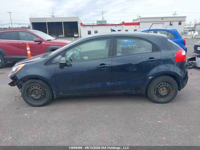 12609486 :رقم المزاد ، KNADN5A36D6857027 vin ، 2013 Kia Rio Ex/sx مزاد بيع