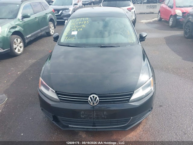 2011 Volkswagen Jetta 2.5l Comfortline/2.5l Sportline მანქანა იყიდება აუქციონზე, vin: 3VWDX7AJ7BM374096, აუქციონის ნომერი: 12609175