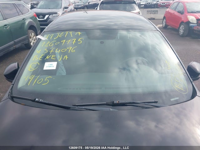 2011 Volkswagen Jetta 2.5l Comfortline/2.5l Sportline მანქანა იყიდება აუქციონზე, vin: 3VWDX7AJ7BM374096, აუქციონის ნომერი: 12609175