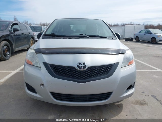 12597493 :رقم المزاد ، JTDBT903491335798 vin ، 2009 Toyota Yaris مزاد بيع