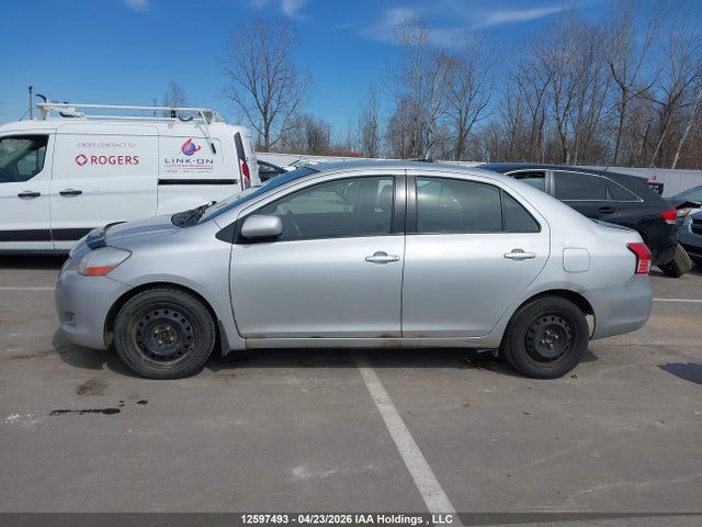 12597493 :رقم المزاد ، JTDBT903491335798 vin ، 2009 Toyota Yaris مزاد بيع