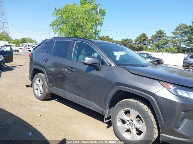 Продажа на аукционе авто 2023 Toyota Rav4 Hybrid, vin: 2T3BWRFV3PW152942, номер лота: 12616241