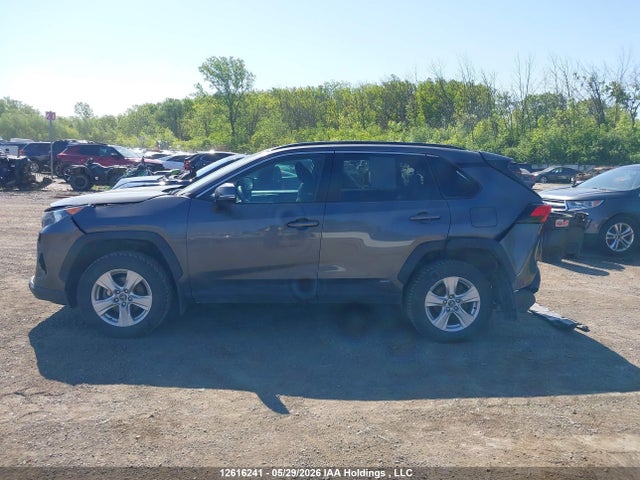 Продажа на аукционе авто 2023 Toyota Rav4 Hybrid, vin: 2T3BWRFV3PW152942, номер лота: 12616241