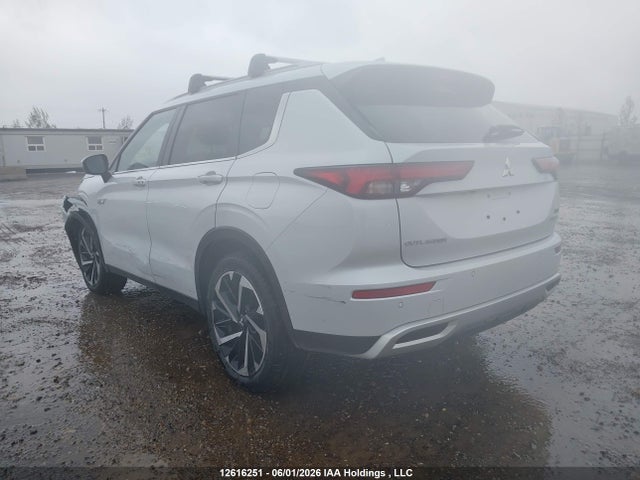 Продажа на аукционе авто 2024 Mitsubishi Outlander Se/ralliart, vin: JA4T5VA9XRZ628532, номер лота: 12616251