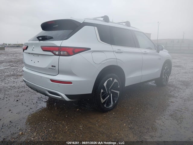 Продажа на аукционе авто 2024 Mitsubishi Outlander Se/ralliart, vin: JA4T5VA9XRZ628532, номер лота: 12616251
