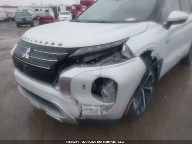 Продажа на аукционе авто 2024 Mitsubishi Outlander Se/ralliart, vin: JA4T5VA9XRZ628532, номер лота: 12616251