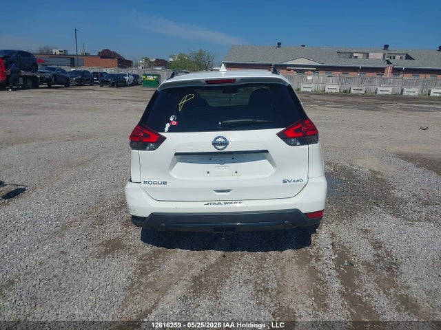 12616259 :رقم المزاد ، 5N1AT2MV0HC756947 vin ، 2017 Nissan Rogue Sv/sl مزاد بيع