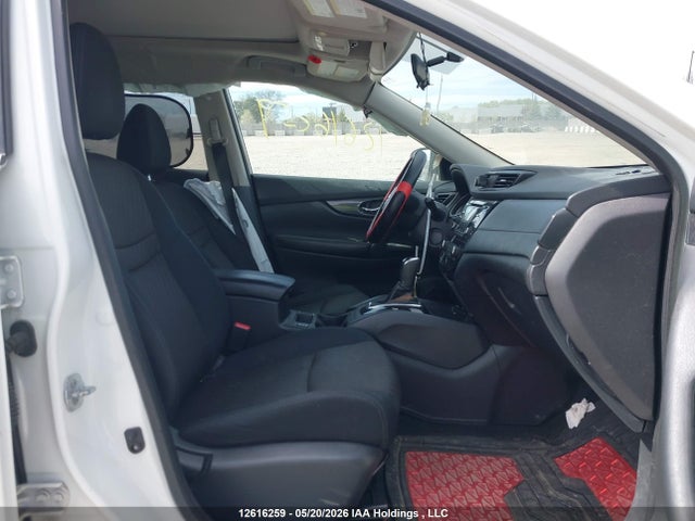12616259 :رقم المزاد ، 5N1AT2MV0HC756947 vin ، 2017 Nissan Rogue Sv/sl مزاد بيع