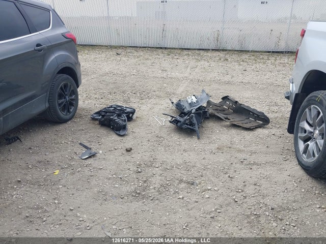 1FMCU0GD9KUA37193 Ford ESCAPE SE