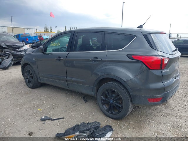 1FMCU0GD9KUA37193 Ford ESCAPE SE
