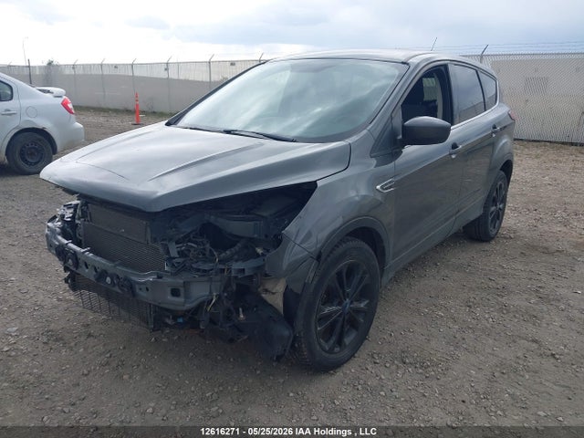 1FMCU0GD9KUA37193 Ford ESCAPE SE