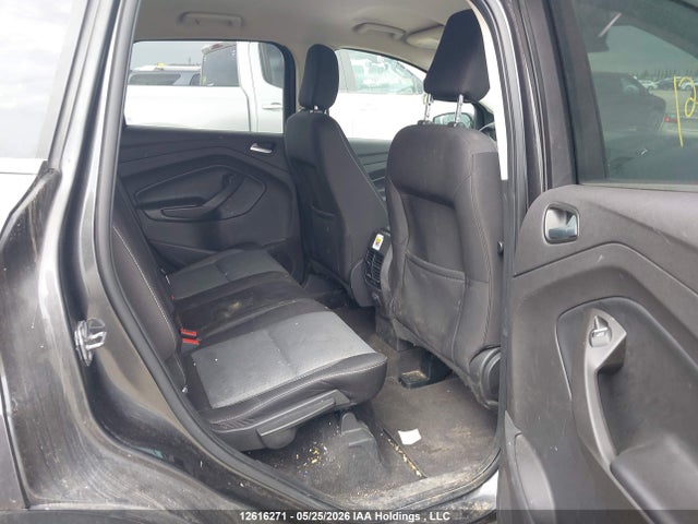 1FMCU0GD9KUA37193 Ford ESCAPE SE