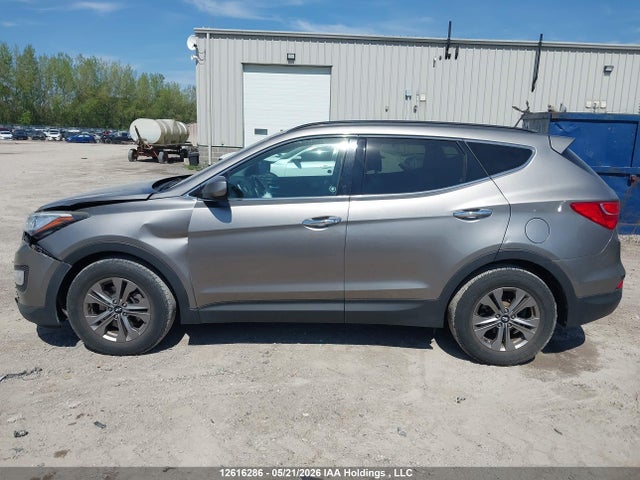 2016 Hyundai Santa Fe Sport მანქანა იყიდება აუქციონზე, vin: 5XYZUDLB2GG306069, აუქციონის ნომერი: 12616286