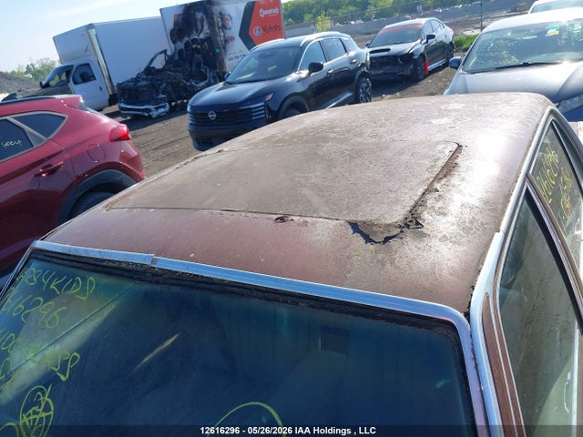 12616296 :رقم المزاد ، 12065181 vin ، 1977 Mercedes-benz  مزاد بيع