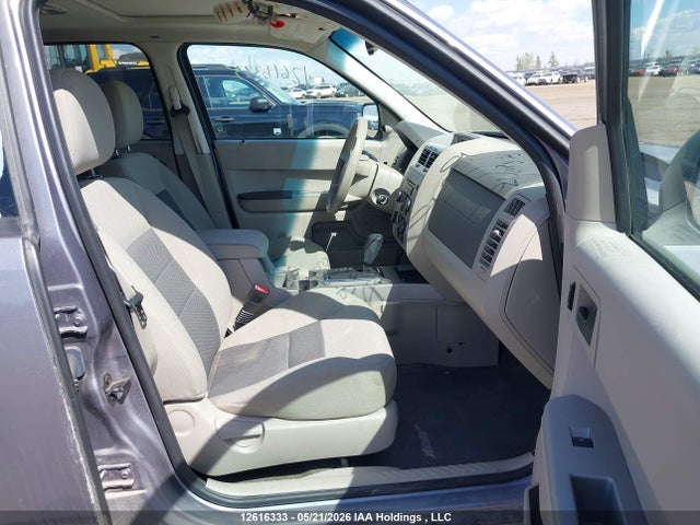 12616333 :رقم المزاد ، 1FMCU93118KA31909 vin ، 2008 Ford Escape Xlt مزاد بيع