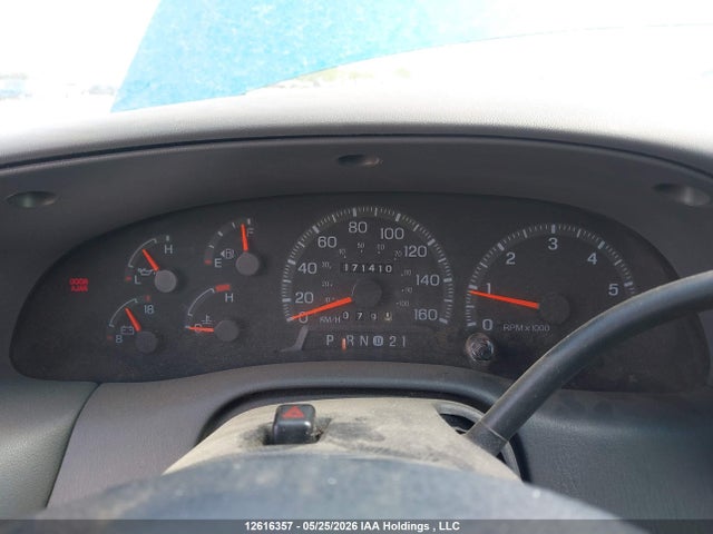 Продажа на аукционе авто 1998 Ford F-250 Lariat/standard/xl/xlt, vin: 2FTRX27L7WCB20345, номер лота: 12616357