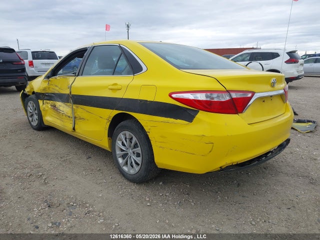 2016 Toyota Camry Le მანქანა იყიდება აუქციონზე, vin: 4T1BF1FK7GU212401, აუქციონის ნომერი: 12616360