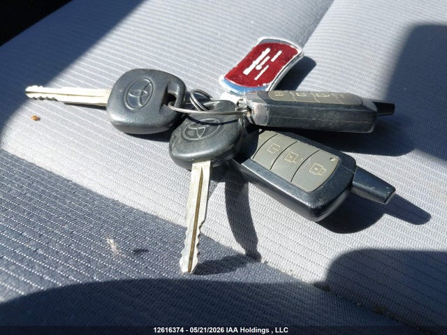 2T1BURHE9HC937397 Toyota COROLLA CE