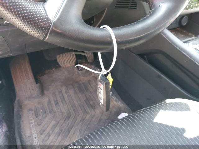 Продаж на аукціоні авто 2025 Mitsubishi Outlander Phev Le S-awc/se S-awc/sel S-awc, vin: JA4T5VA95SZ604659, номер лоту: 12616391