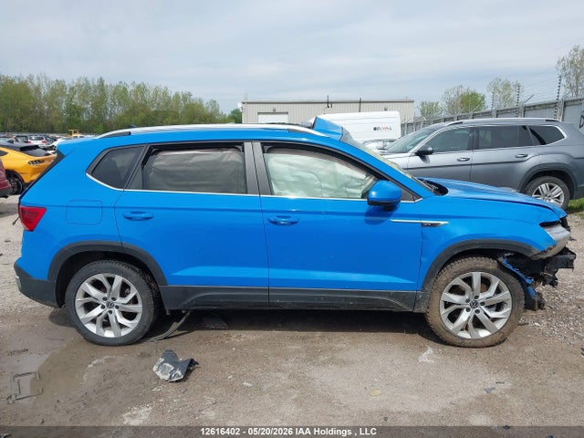 3VVEX7B2XNM000957 Volkswagen Taos