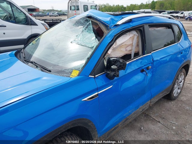 3VVEX7B2XNM000957 Volkswagen Taos
