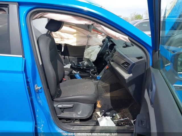3VVEX7B2XNM000957 Volkswagen Taos
