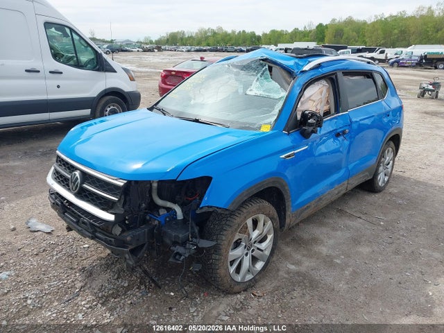 3VVEX7B2XNM000957 Volkswagen Taos