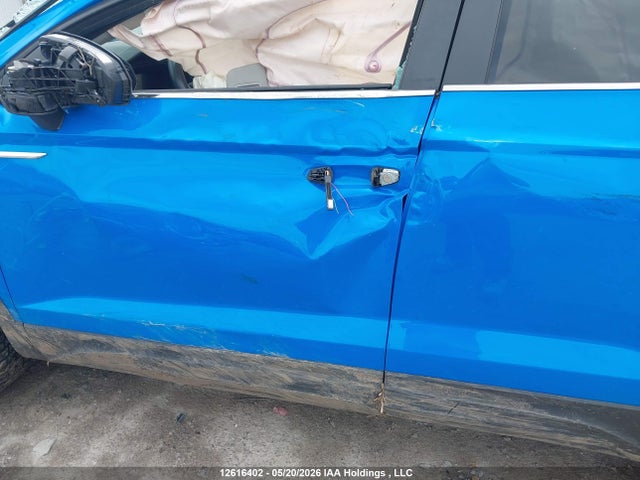 3VVEX7B2XNM000957 Volkswagen Taos