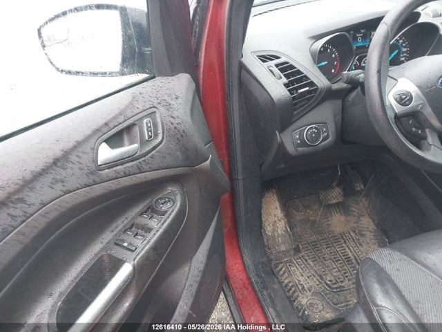 12616410 :رقم المزاد ، 1FMCU9G91GUC47228 vin ، 2016 Ford Escape Se مزاد بيع