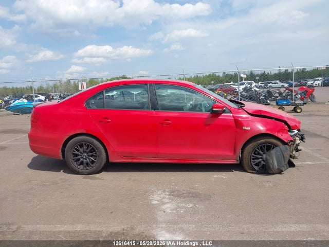 2014 Volkswagen Jetta 2.0l Comfortline მანქანა იყიდება აუქციონზე, vin: 3VWDK7AJ5EM402190, აუქციონის ნომერი: 12616415