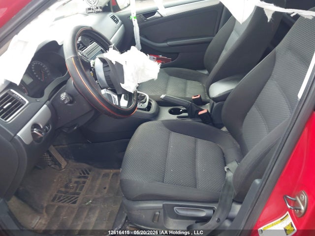 2014 Volkswagen Jetta 2.0l Comfortline მანქანა იყიდება აუქციონზე, vin: 3VWDK7AJ5EM402190, აუქციონის ნომერი: 12616415