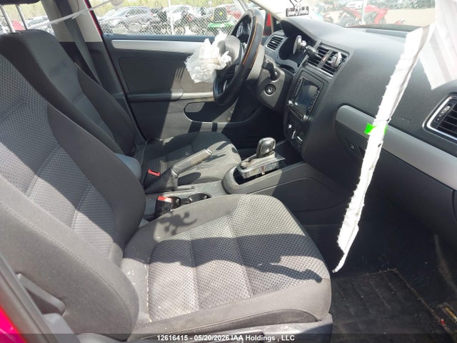 2014 Volkswagen Jetta 2.0l Comfortline მანქანა იყიდება აუქციონზე, vin: 3VWDK7AJ5EM402190, აუქციონის ნომერი: 12616415