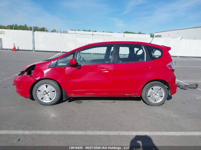 2010 Honda Fit Lx მანქანა იყიდება აუქციონზე, vin: JHMGE8H58AC802650, აუქციონის ნომერი: 12616425