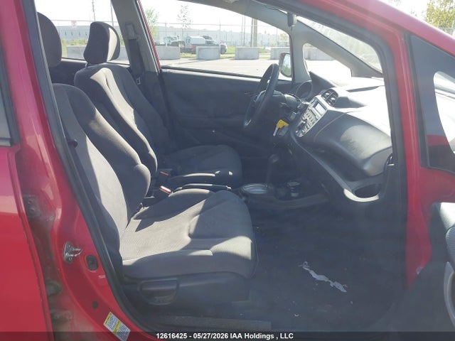 2010 Honda Fit Lx მანქანა იყიდება აუქციონზე, vin: JHMGE8H58AC802650, აუქციონის ნომერი: 12616425