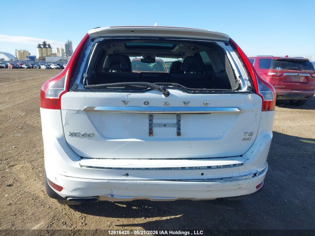 Продажа на аукционе авто 2015 Volvo Xc60 T5 Premier, vin: YV4612RK3F2655349, номер лота: 12616428