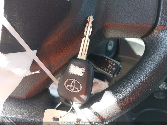 2012 Toyota Yaris მანქანა იყიდება აუქციონზე, vin: JTDKTUD30CD523947, აუქციონის ნომერი: 12616434