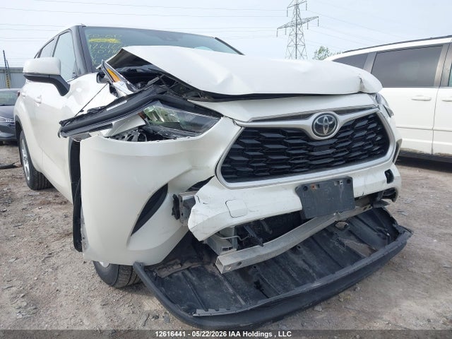 5TDBZRBHXLS502148 Toyota Highlander Le