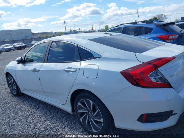 Honda Civic Touring 2019 2HGFC1F93KH101403 Image 13